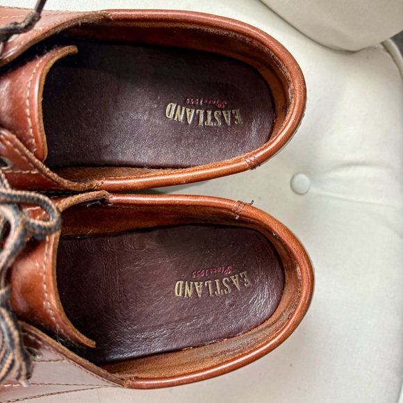 Eastland Women’s Tan Leather Loafer - Picture 4 of 9